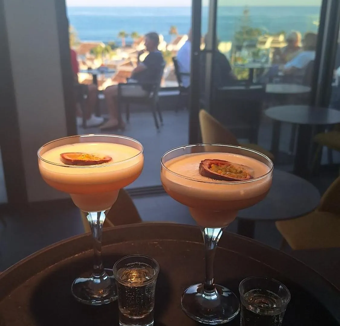 The Orange House Boutique Hotel And Upstairs Rooftop Bar Center Of La Cala De Mijas 100M From The Beach 3*,