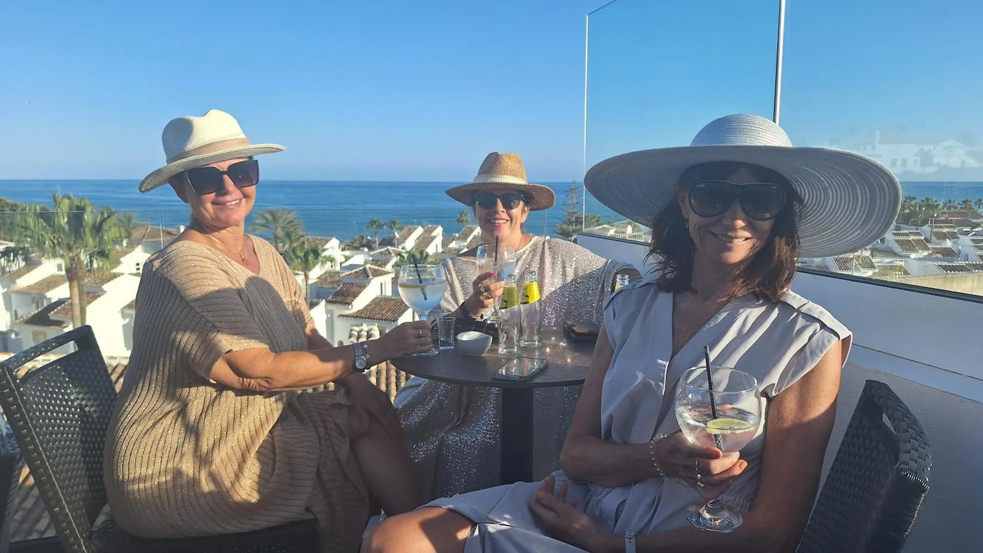 The Orange House Boutique Hotel And Upstairs Rooftop Bar Center Of La Cala De Mijas 100M From The Beach